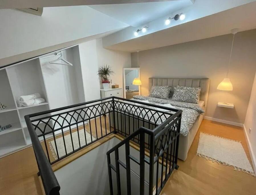 Apartman Element Kruševac Exteriör bild